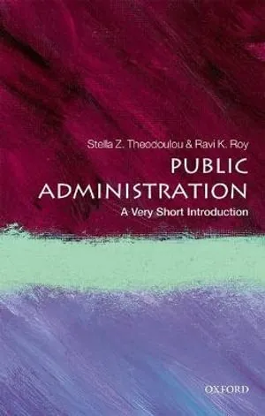 Public Administration: A Very Short Introduction 封面