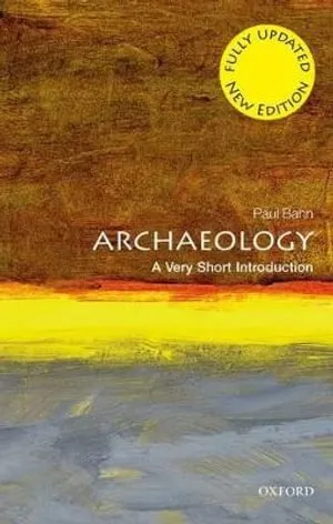 Archaeology: A Very Short Introduction 封面